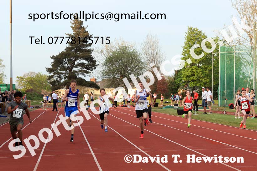 The 75 metres, 2025 NEGP No. 1, Monkton Stadium, Jarrow. Photo: David T. Hewitson/Sports for All Pics